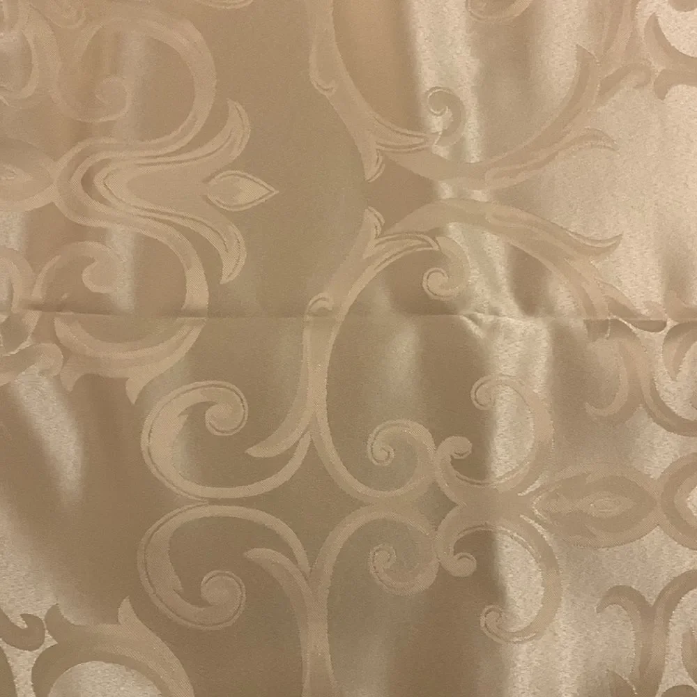 60 x 84 rectangle dining room table cloths. Beautiful cream with textured detail
